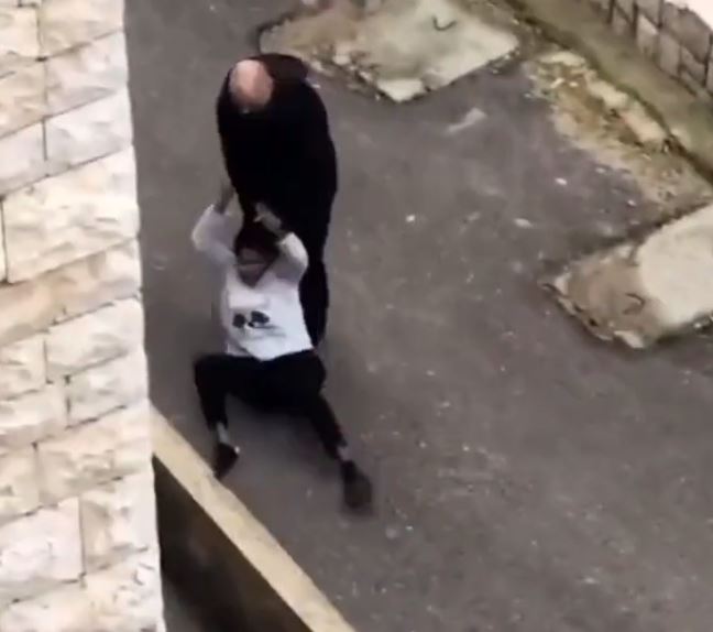 بعد اعتدائه على عاملة أجنبية.. قوى الأمن تلقي القبض عليه!