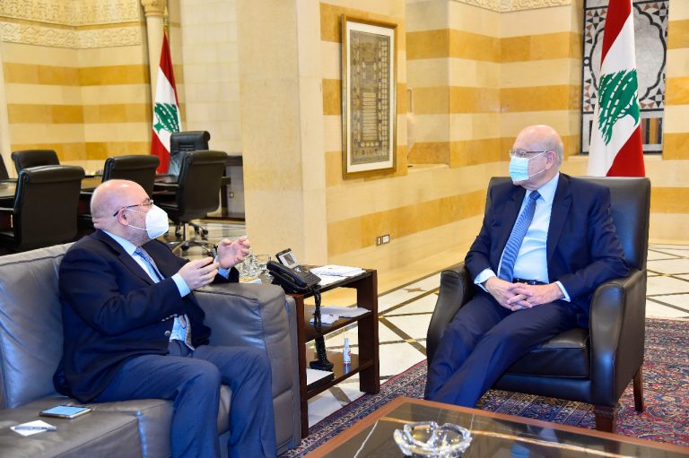 ميقاتي والأبيض يبحثان خطر “كورونا”