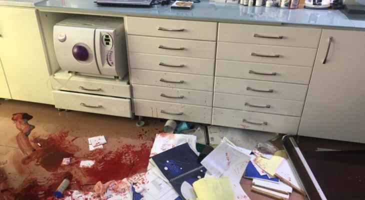 طعن طبيب أسنان داخل عيادته في زحلة