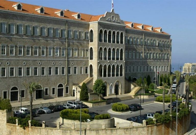 الحكومة تُنهي دراسة “الموازنة”.. ماذا عن “السلفة” والرسوم والاتصالات؟