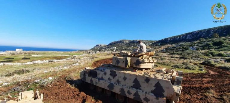 تخريج دورة “إعداد طواقم عربة القتال برادلي” في فوج المجوقل