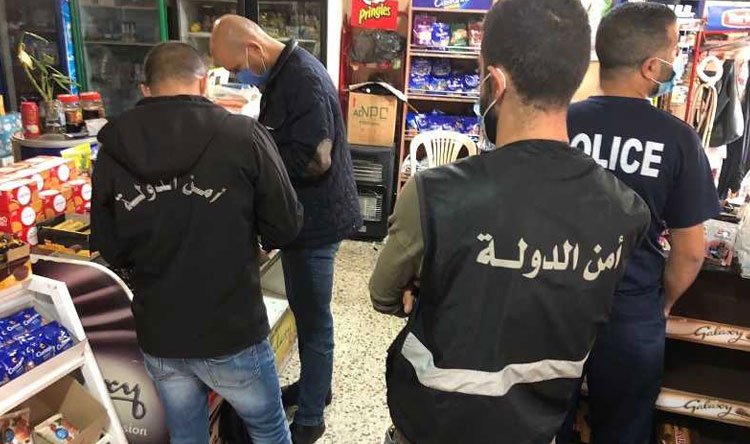 محاضر ضبط وختم بالشمع الأحمر.. هذا ما حصل في الصرفند!