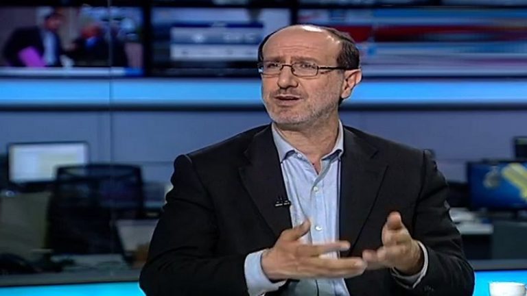 لجنة الاعلام تابعت مشكلة الاتصالات والموسوي طالب الوزير بحلول