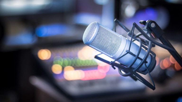 أول إذاعة إخبارية في السعودية!