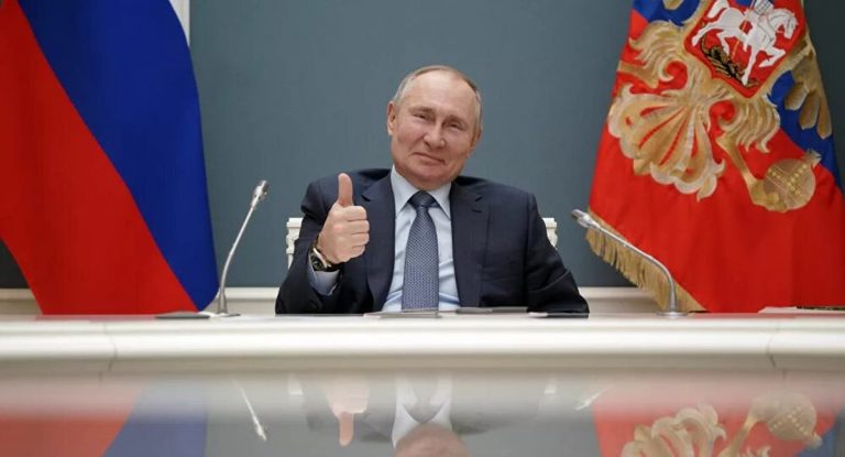 بوتين بحث ورئيس السلطة في مالي بتوريد الغذاء والوقود من روسيا