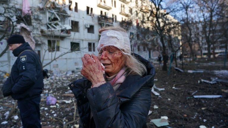 57 قتيلاً و169 جريحاً أوكرانيًا في اليوم الأول للحرب