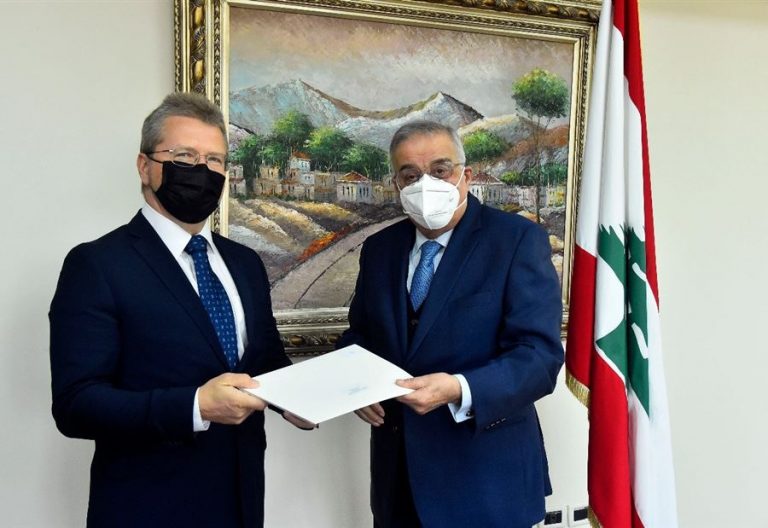 بو حبيب يتسلّم أوراق إعتماد سفراء جدد لدى لبنان
