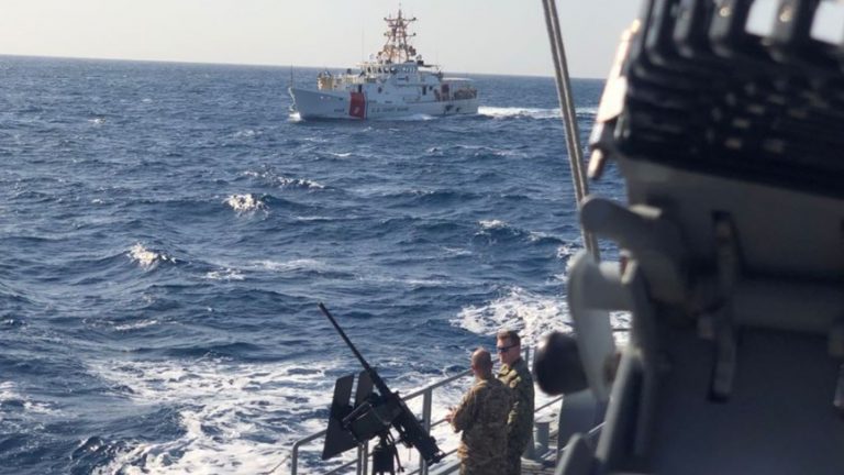 مناورة بحرية للجيش اللبناني ومراكب خفر السواحل الأميركية