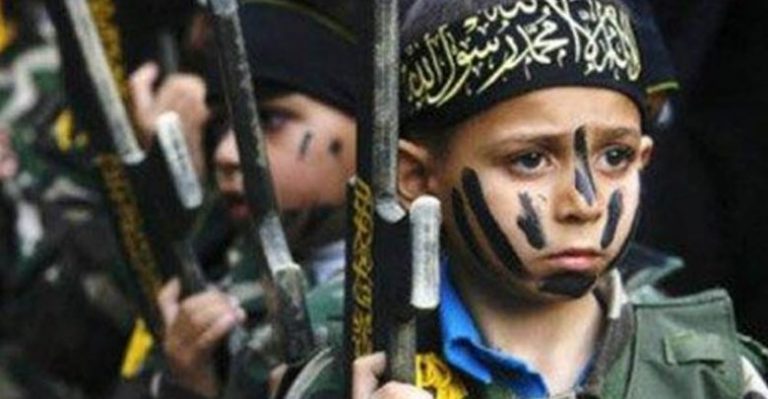 السلطات العراقية تحتجز ألف طفل وتعذبهم!