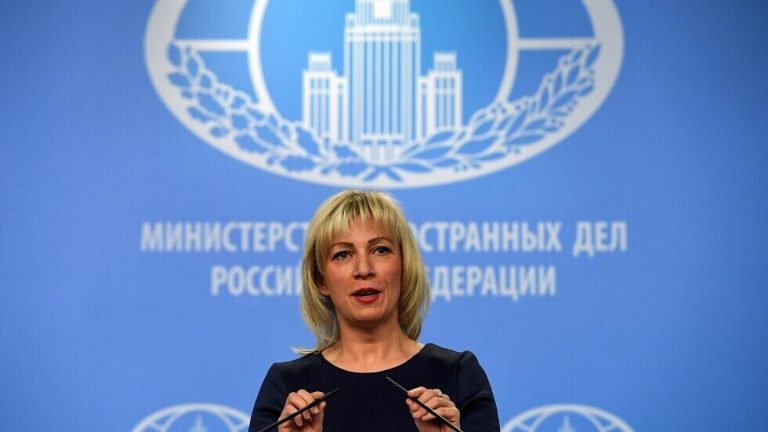 زاخاروفا: تصريحات ماكرون عن روسيا تجاوزت حدود اللياقة