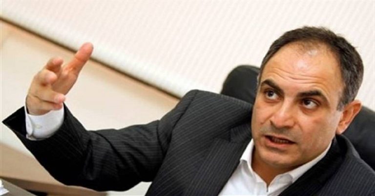 زياد أسود: بلدية بيروت تتعدى على المارة!