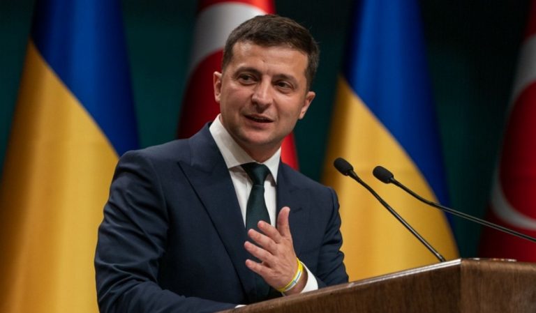 زيلينسكي يقترح على البرلمان الأوكراني إعلان حالة الطوارئ في البلاد