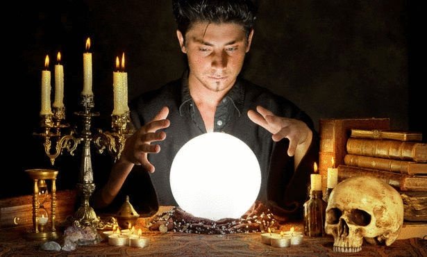 دار الإفتاء المصرية تكشف عن حكم الاستعانة برجال الدين لفك السحر