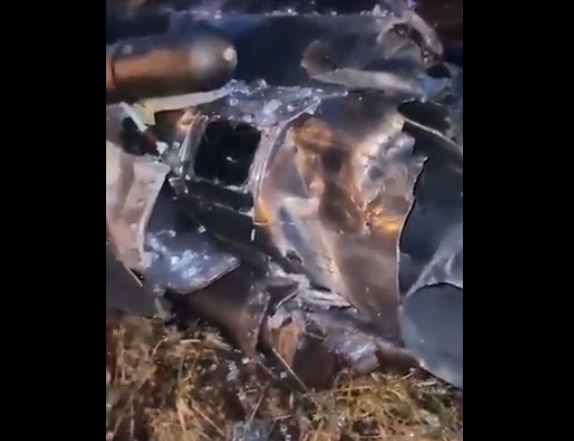 بالفيديو: شظايا صاروخ “كروز” أطلقه الجيش الروسي على كييف