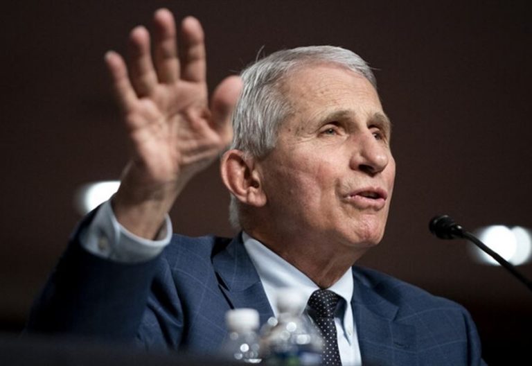 فاوتشي: قيود كورونا ستصبح قريبا من الماضي