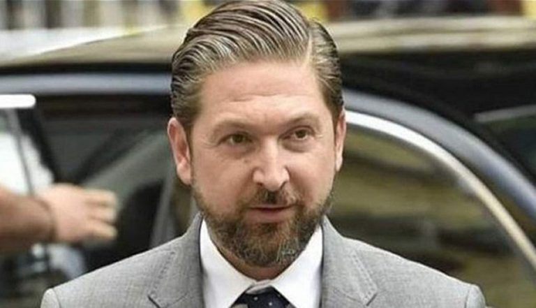 تغريدة لاذعة لكرامي: تكرم عينك دولة الرئيس وعيون المصارف