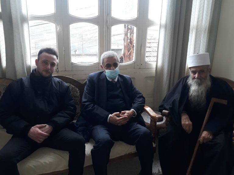 هاشم: الموازنة يجب أن توازن بين مصالح الناس والخزينة