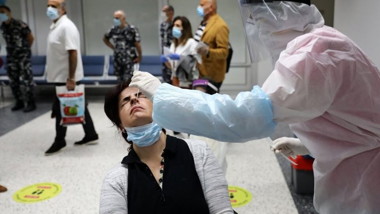 قرار قضائي بشأن أموال فحوصات الـ PCR في المطار