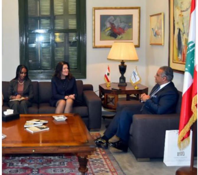 المرتضى ملتقياً شيا: لإستعادة آثار لبنانية من أميركا