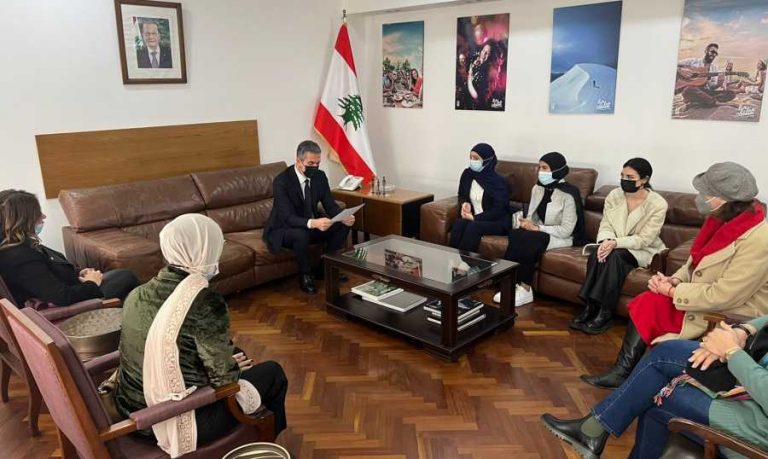 نصّار يلتقي وفد خرّيجي قسم الإرشاد السياحي في “اللبنانية”