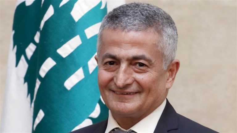 وزير المال يُعلن صرف رواتب ومستحقات العسكريين