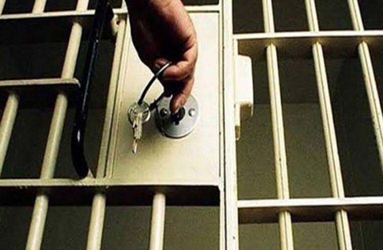 الكويت تخلي سبيل​ 3 متهمين في قضية تمويل “​حزب الله​”