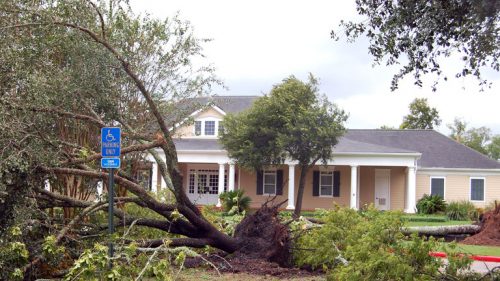 بالفيديو.. أعاصير تضرب ولاية تكساس الأميركية