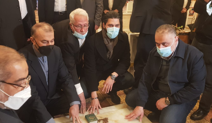 عبد اللهيان زار ضريح مغنية في الغبيري