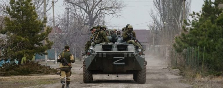 450 مسلحاً عربياً وأجنبياً توجّهوا من إدلب إلى أوكرانيا