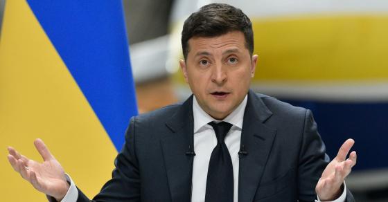 زيلينسكي: لم نَعُد مهتمين بالانضمام لـ”الناتو” الذي يخشى المواجهة مع روسيا