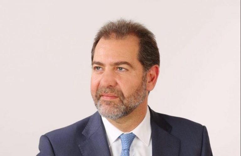 وفاة ميشال مكتف بنوبة قلبية