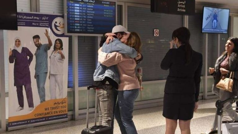 بالأسماء: دفعة جديدة من لبنانيي أوكرانيا تصل الى بيروت فجر الجمعة