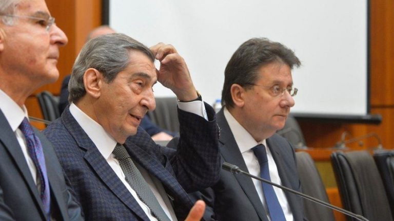 “اللجان” هددت بالانسحاب.. والسبب رفض مناقشة صيغة “الكابيتال كونترول”