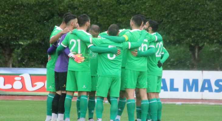 فوز الأنصار على التضامن صور في بطولة لبنان لكرة القدم