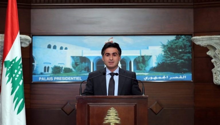 حمية: لتحسين خدمات المطار