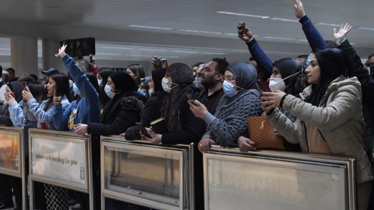 دفعة جديدة من لبنانيي أوكرانيا تصل إلى لبنان فجر الجمعة