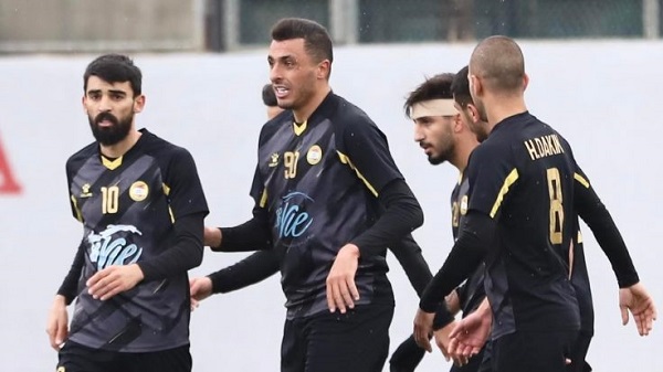 العهد يفوز بثلاثية ويبتعد في الصدارة