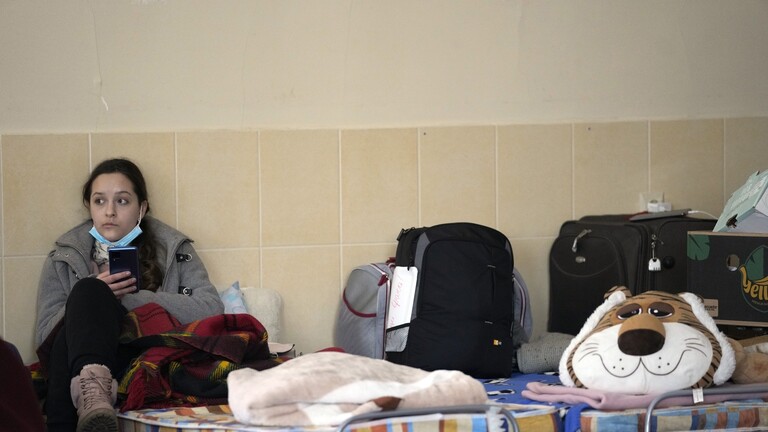 عدد اللاجئين الفارين من أوكرانيا في طريقه لتجاوز المليون