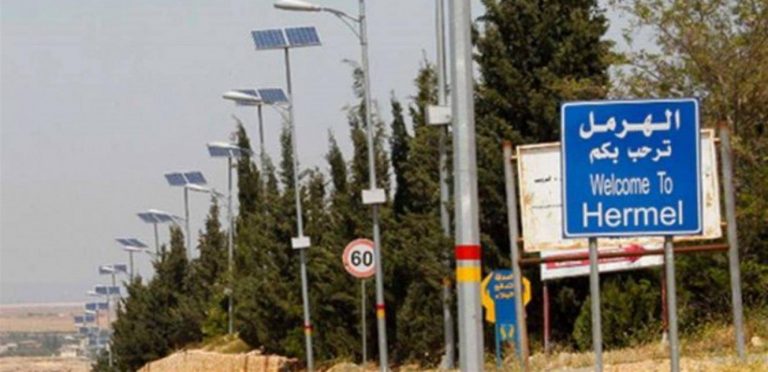 الهرمل.. لا كهرباء ولا خطوط ولا انترنت!