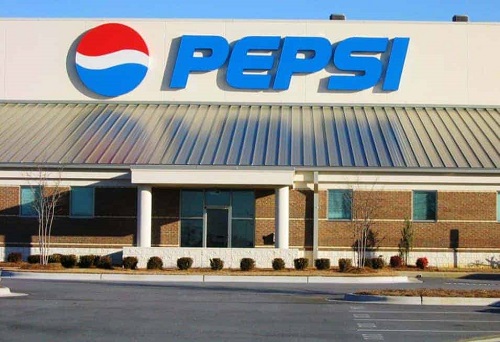 ضغوط على “بيبسي” و”كوكا كولا” و”ماكدونالدز” للخروج من الأسواق الروسية!