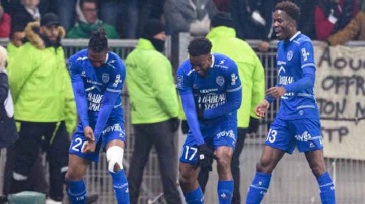 تروا يكتفي بالتعادل الايجابي امام مضيفه سانت ايتيان