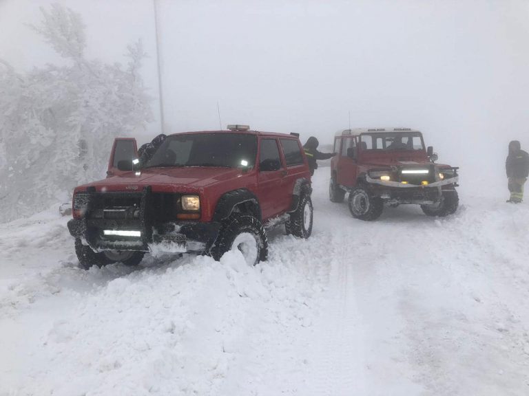 الطرقات الجبلية المقطوعة بسبب الثلوج