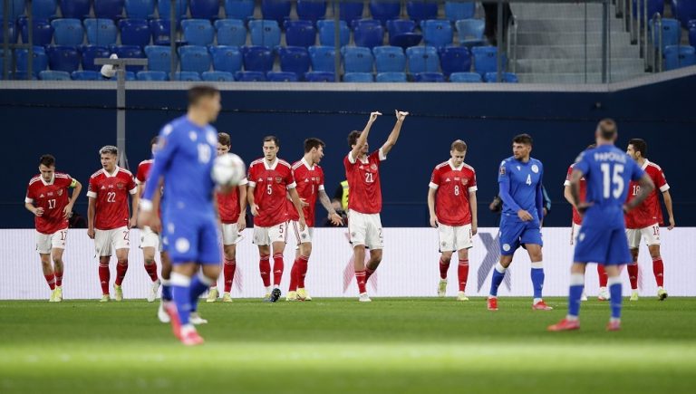 روسيا تطعن بقرار منع منتخباتها من المشاركة في البطولات الدولية