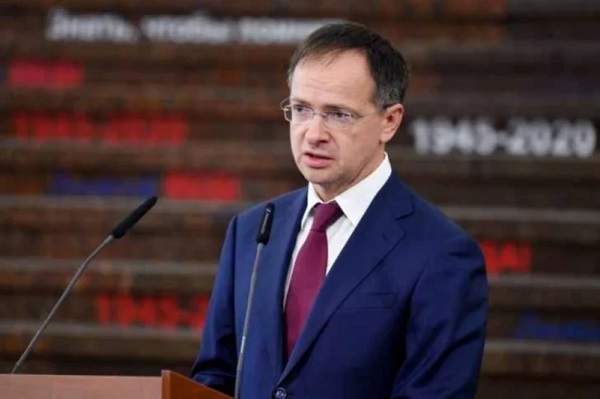 رئيس الوفد الروسي المفاوض: موقفنا لم يتغير من القرم ودونباس