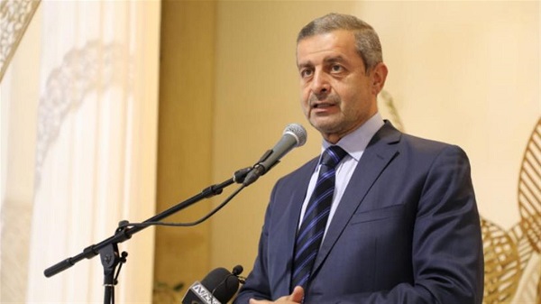 قبيسي: بعض الساسة يريدون السير في ركب من طبع وخضع واستلم