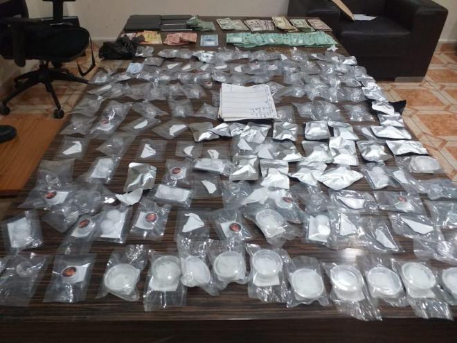 عناصر حاجز ضهر البيدر يوقفون ناقل مخدرات