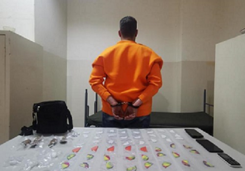 توقيف مروج مخدرات بالجرم المشهود في فرن الشباك