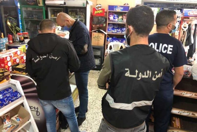 محاضر ضبط بحق مخالفين في قطاعات المحروقات والموالدات والمواد الغذائية