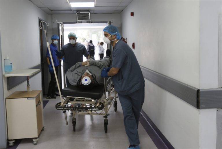 هل تتوقّف المستشفيات عن استقبال مرضى الضمان؟