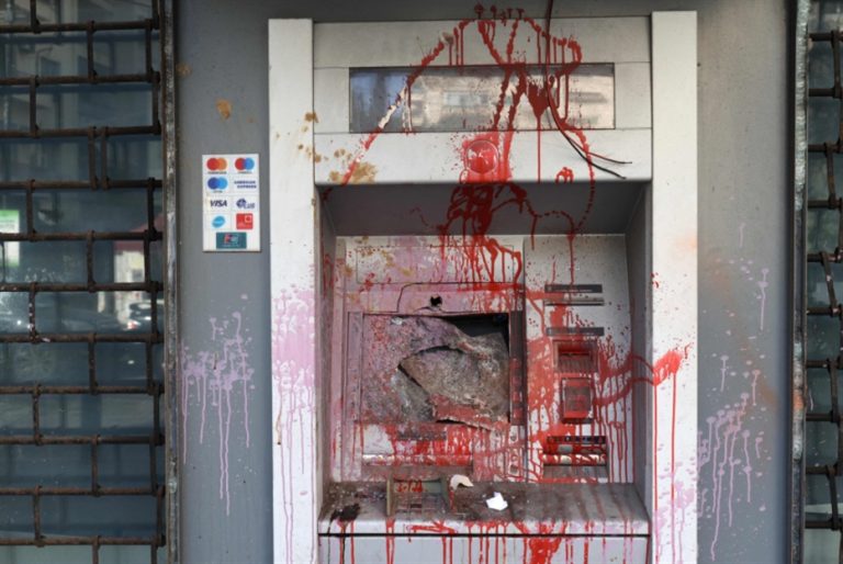 مؤسسات وشخصيات إعلامية وقضائية حصلت على قروض وهمية